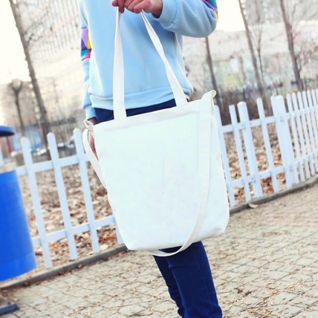 Canvas Tote Bag with Zipper | Dual-Use Shoulder & Hand-Carry or Single Handle Options | Blank Eco-Friendly Bag